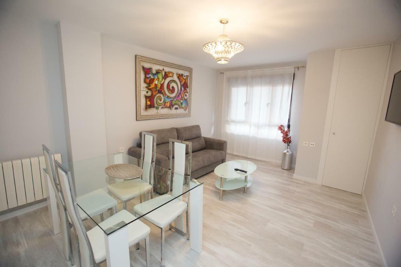 Apartment Center Deluxe